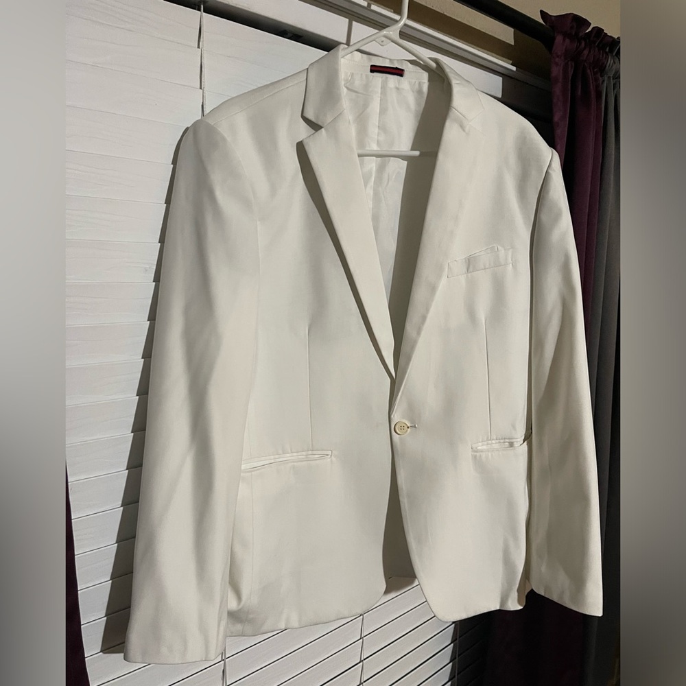 Men suit jacket. Size Large. No Brand. Jacket fits amazing